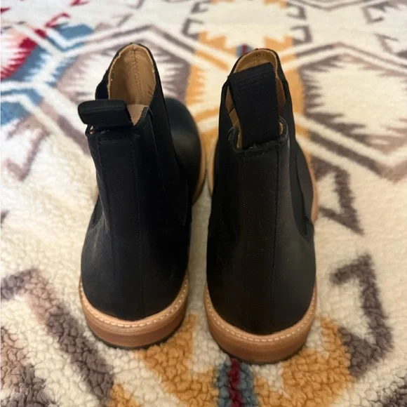 New in Box Nisolo Men’s Everday Chelsea Boot Black Leather Size 11.5 - Picture 6 of 10